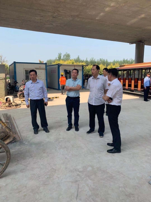 市国资委主任张军卫在文旅集团开展主题教育调研